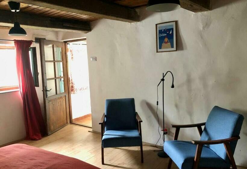 Пансион Káli Kerted Vendégházak Karolin Néni Háza