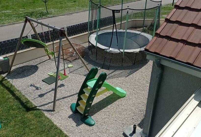 بنسيون Le Clos Des Genêts