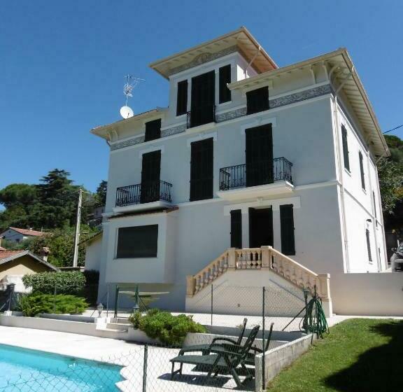 مبيت وإفطار Cottage Massanet