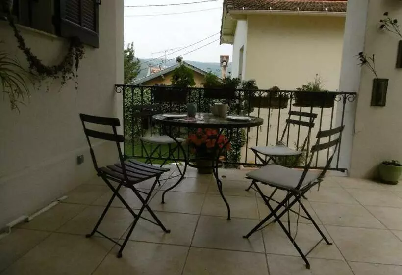 Aamiaismajoitus (B&B) Cottage Massanet