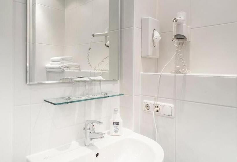 Flatista Boutique Hotel Self Check In