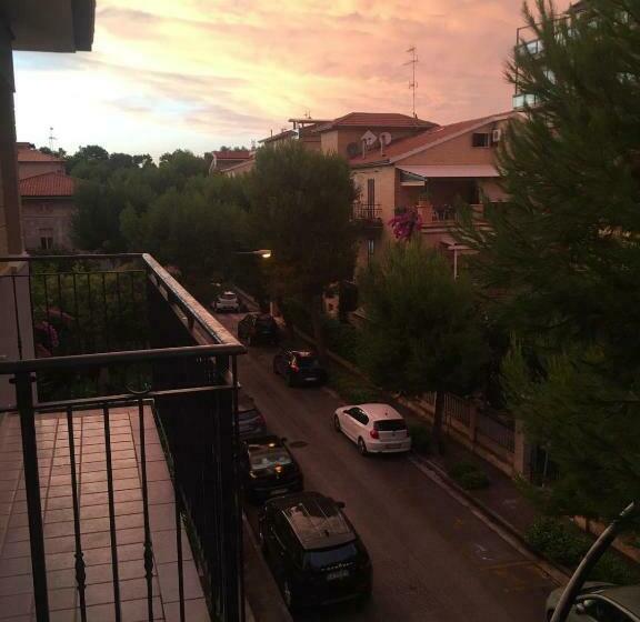 פנסיון Casa De Nella