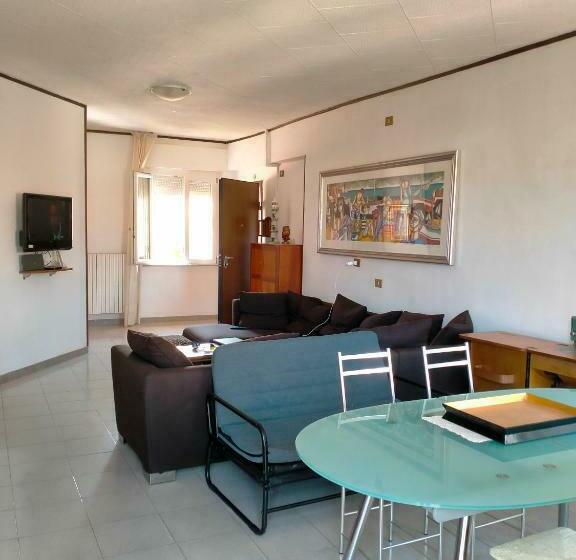 פנסיון Casa De Nella