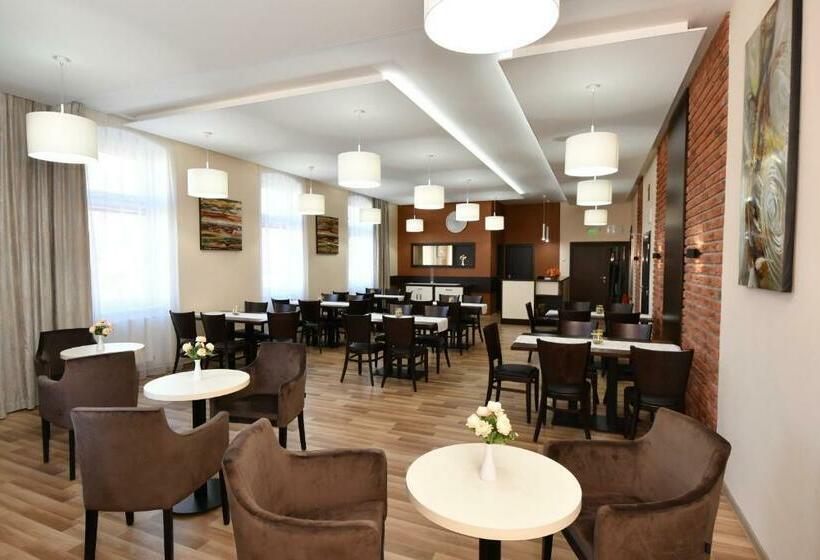 膳宿费 Penzión Resa