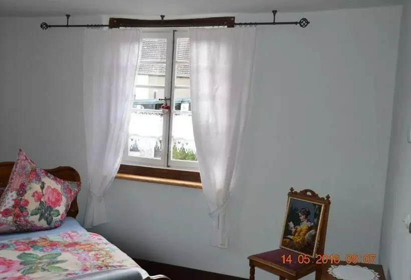 ベッドアンドブレックファースト Anno 1772