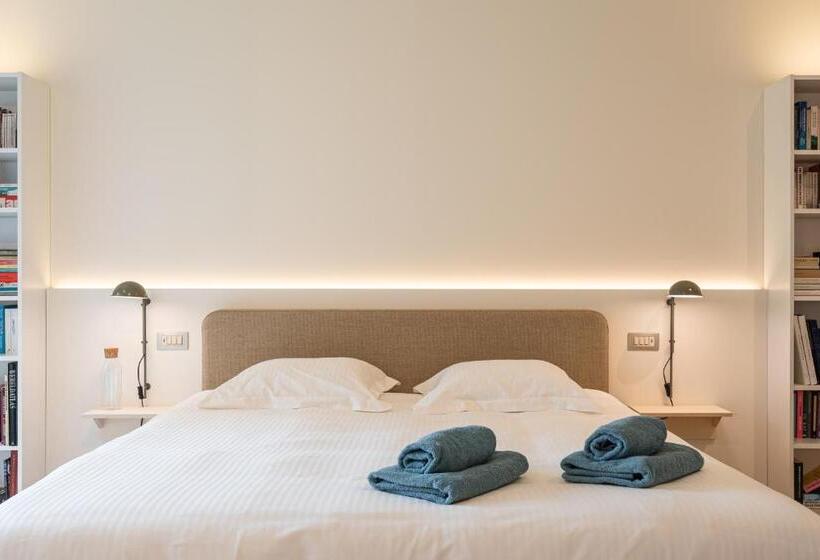 تختخواب و صبحانه Gepetto S Beautiful Stay In The Historic Centre Of Ghent