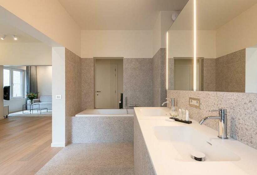 تختخواب و صبحانه Gepetto S Beautiful Stay In The Historic Centre Of Ghent