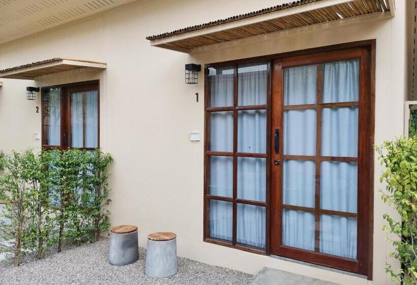 ベッドアンドブレックファースト Sleep Tight At Chumphon