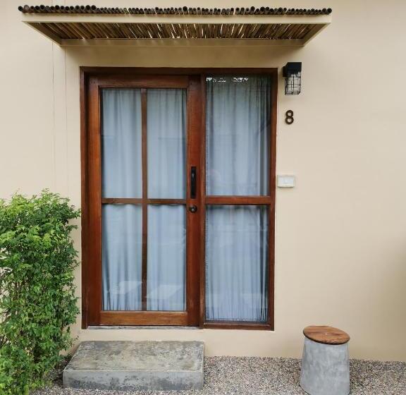 ベッドアンドブレックファースト Sleep Tight At Chumphon