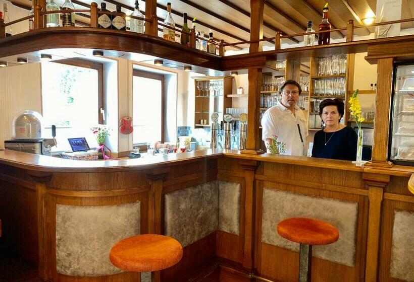 旅馆 Pension Pöchhacker