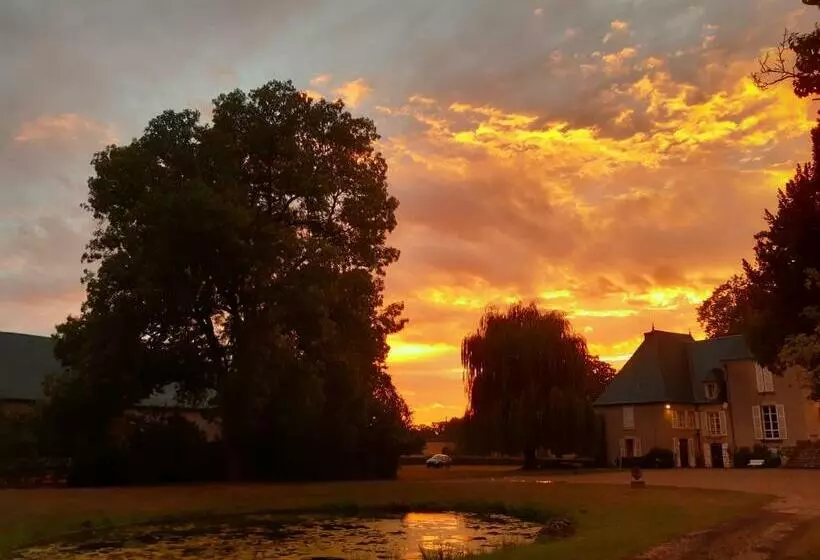 ベッドアンドブレックファースト Château De Mongazon