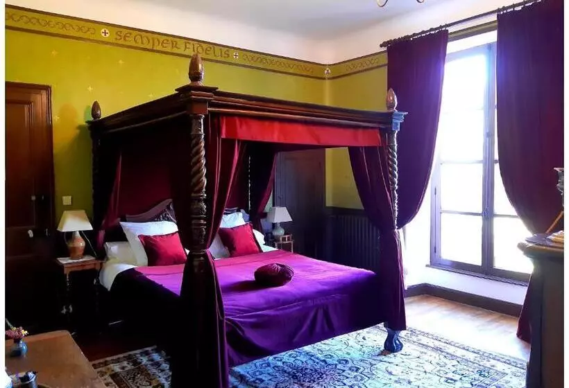 ベッドアンドブレックファースト Château De Mongazon