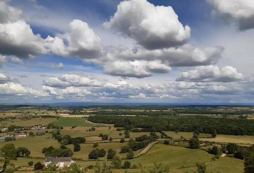 ベッドアンドブレックファースト Château De Mongazon