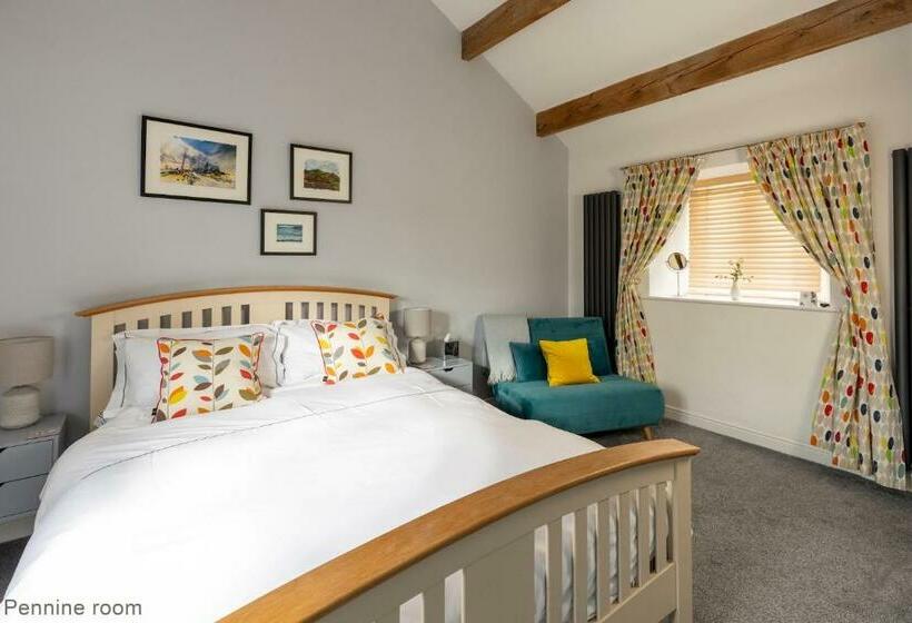 مبيت وإفطار Old Hall Croft Barn