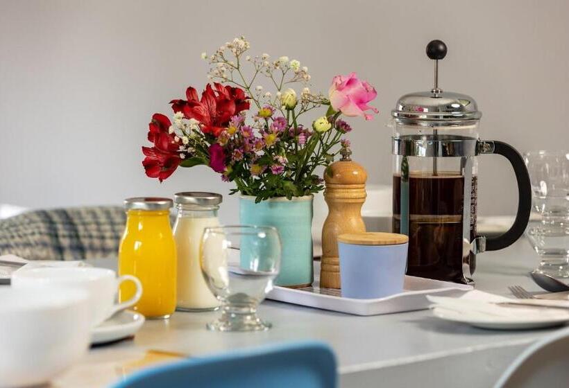 مبيت وإفطار Old Hall Croft Barn