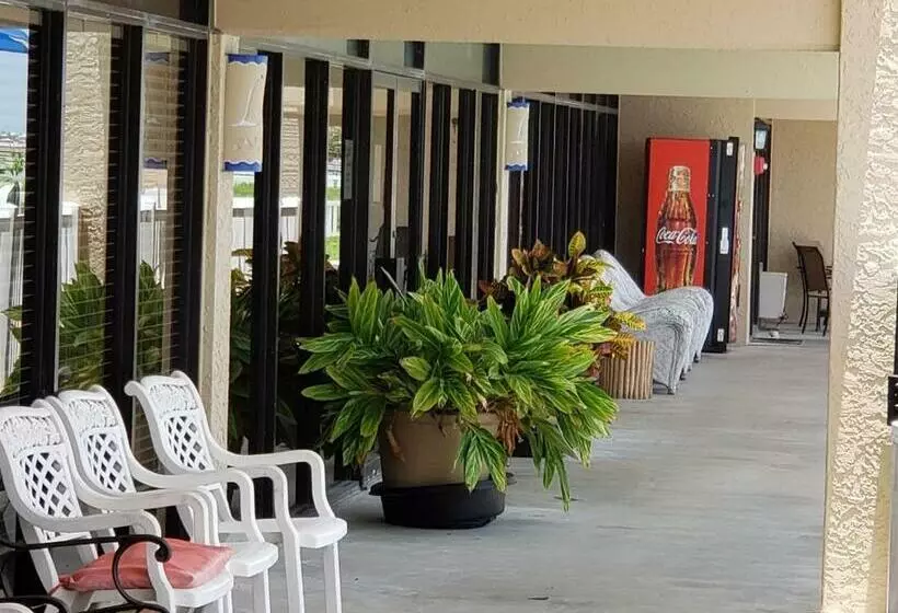 Benjamin S Pier At Laguna Reef Resort