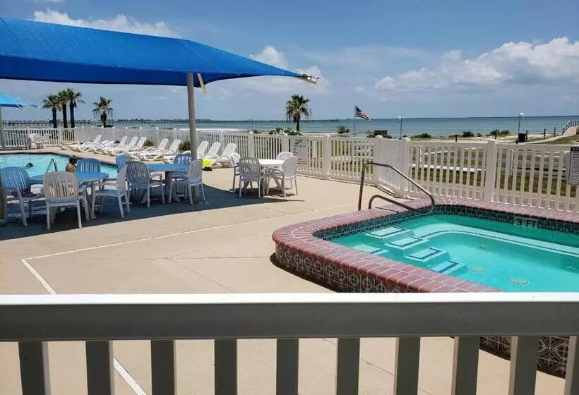 Benjamin S Pier At Laguna Reef Resort