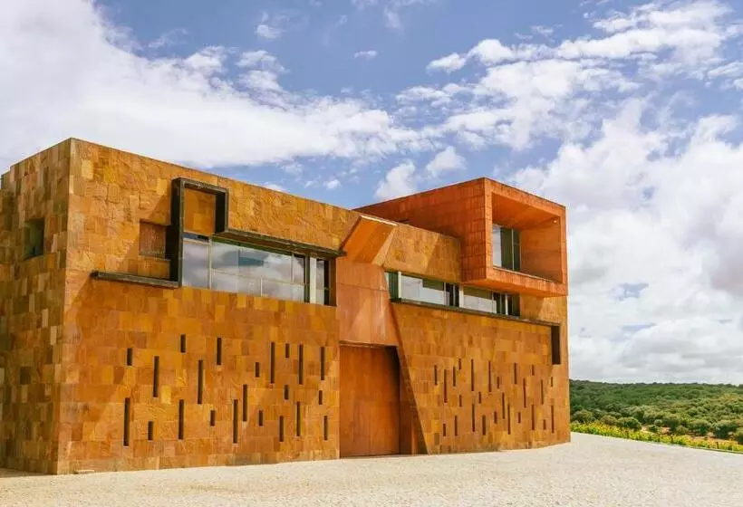 ホテル Castillo De Monte La Reina Posada Real & Bodega