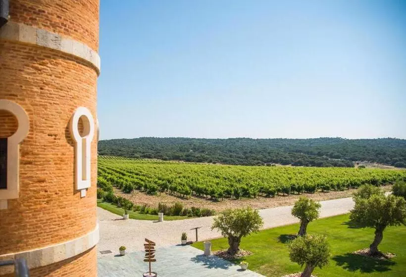 ホテル Castillo De Monte La Reina Posada Real & Bodega