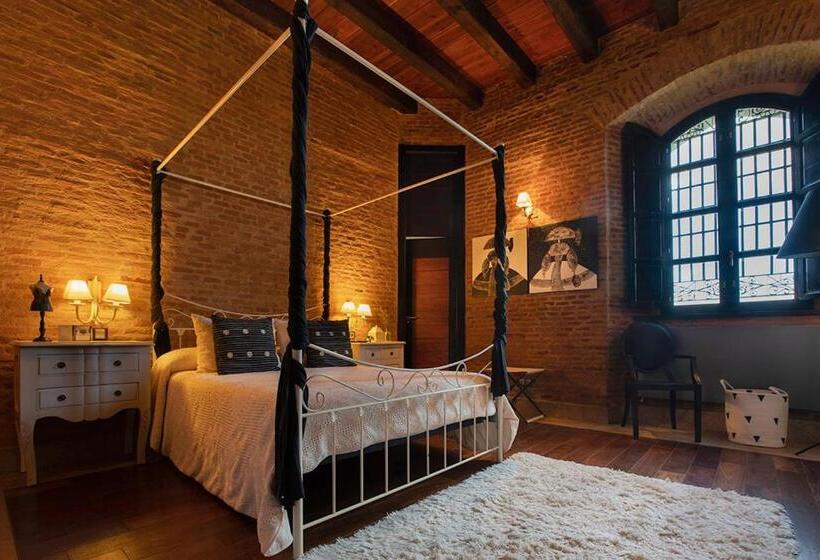 Hotel Castillo De Monte La Reina Posada Real & Bodega