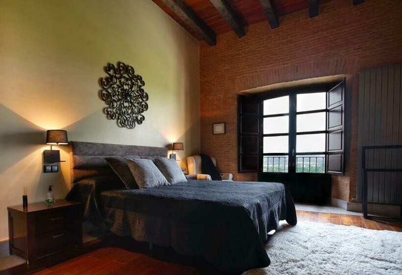 Hotel Castillo De Monte La Reina Posada Real & Bodega