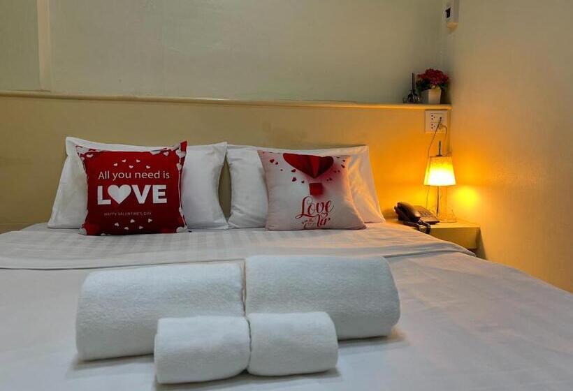 ホテル Linda Rooms