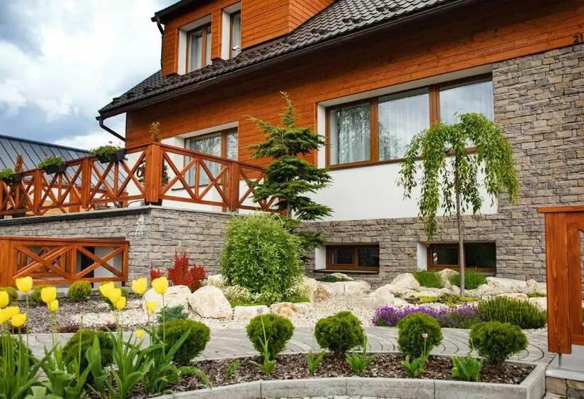 ペンション Chalet Nova Lesna Mountain View