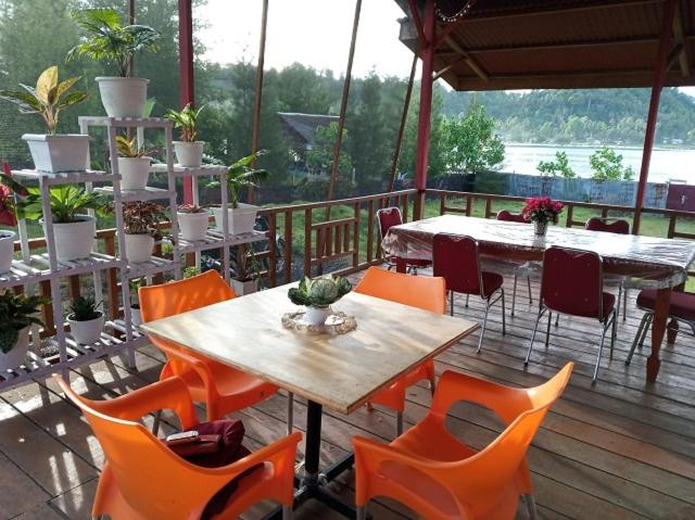 Bed and Breakfast Pondok Oma Iii