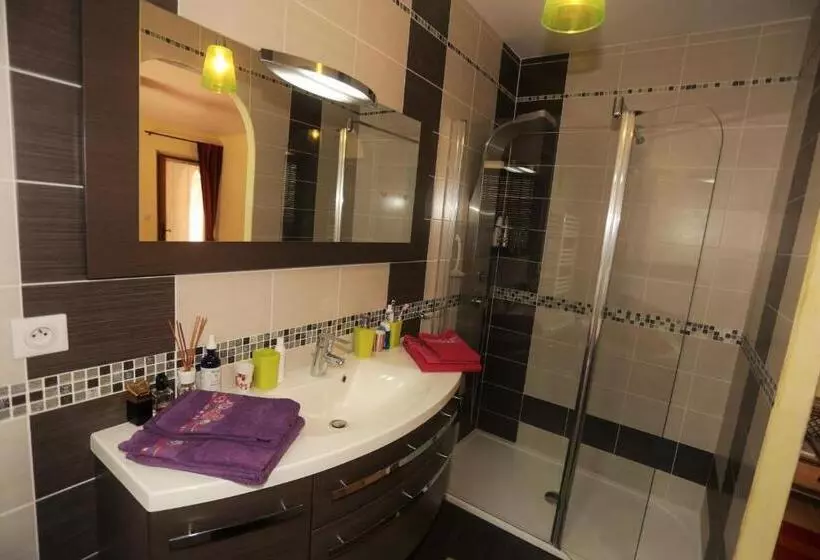 ベッドアンドブレックファースト Santolines En Provence