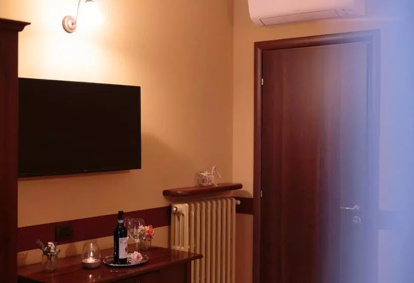 ホテル Cascina Pugnane