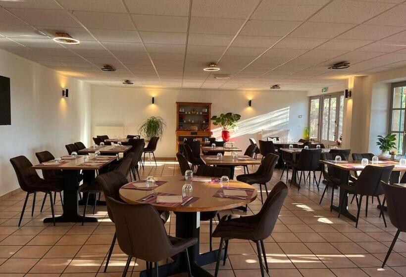 ホテル Gîte   Auberge Du Midi