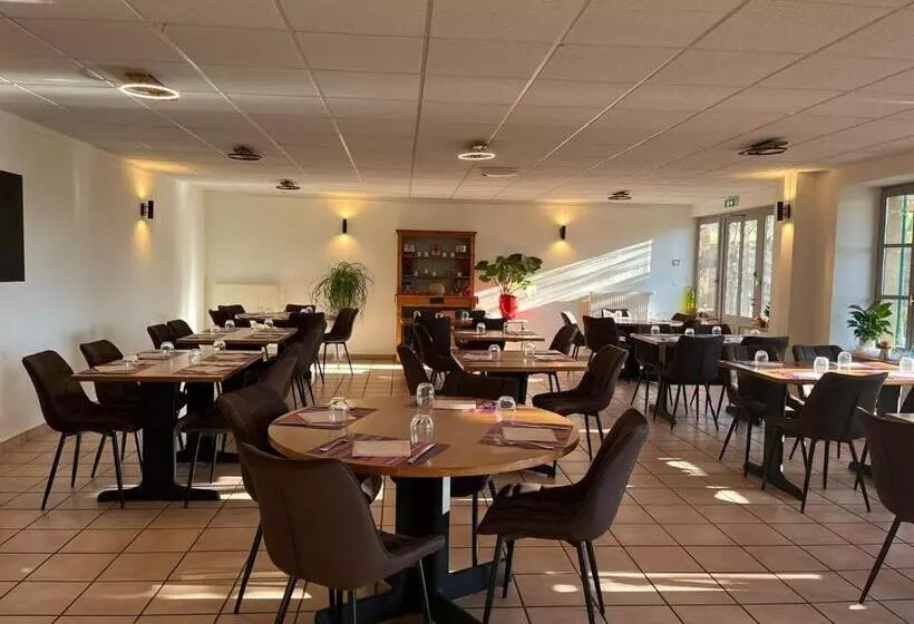 ホテル Gîte   Auberge Du Midi