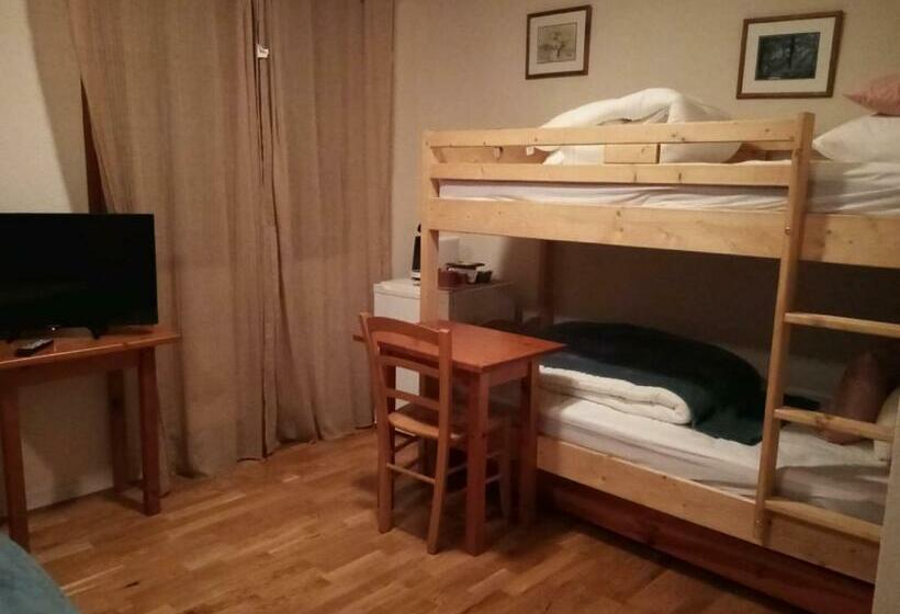 ホテル Gîte   Auberge Du Midi