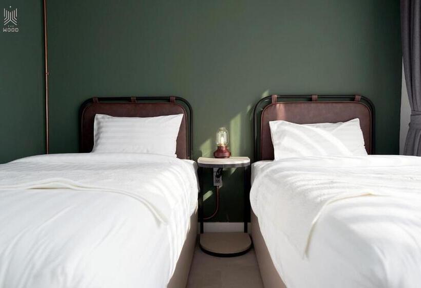 酒店 The Wood