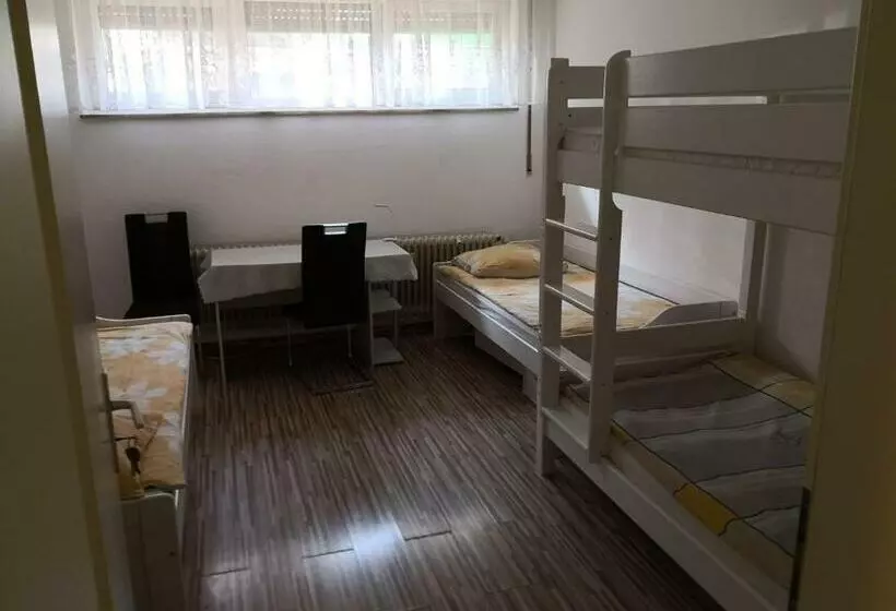 ペンション 3 Monteurzimmer Als Wohngemeinschaft Zur Selbstversorgung