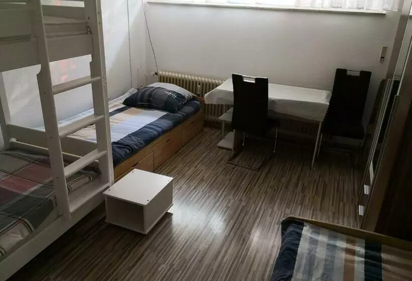 ペンション 3 Monteurzimmer Als Wohngemeinschaft Zur Selbstversorgung