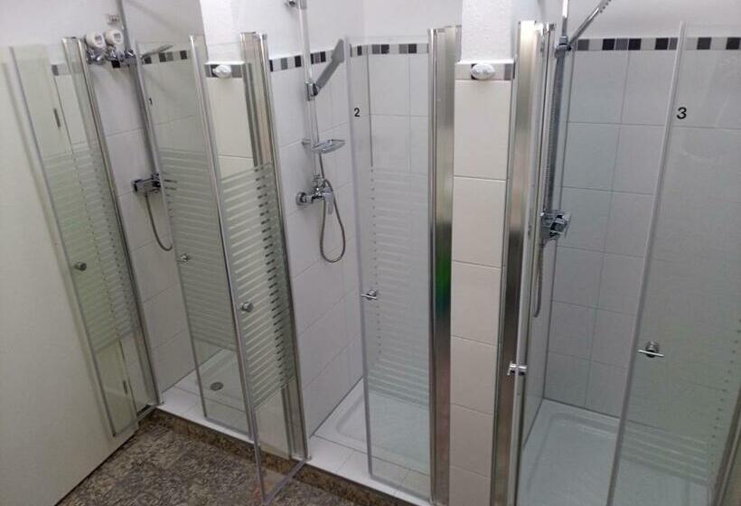 פנסיון 3 Monteurzimmer Als Wohngemeinschaft Zur Selbstversorgung