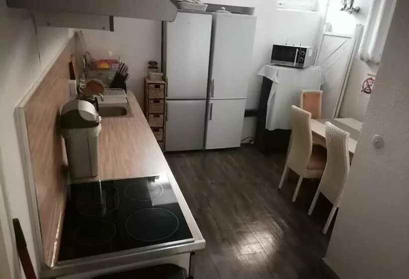 ペンション 3 Monteurzimmer Als Wohngemeinschaft Zur Selbstversorgung