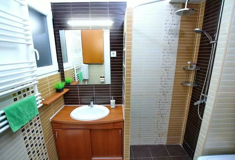 ペンション Gellerico Rooms At Horánszky Street