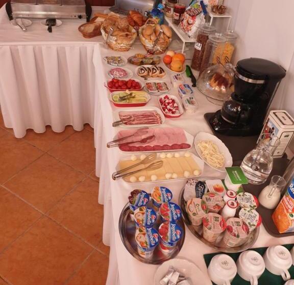 ペンション Pribina Penzión