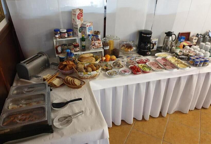 ペンション Pribina Penzión