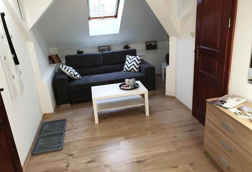 ペンション Pribina Penzión