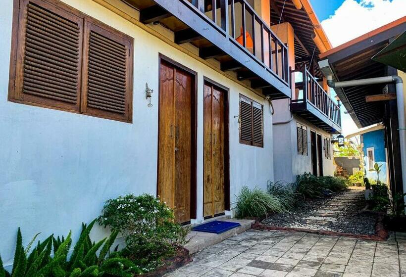 הוסטל Capung Guesthouse