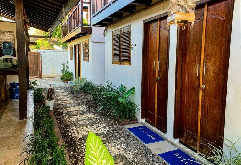 הוסטל Capung Guesthouse