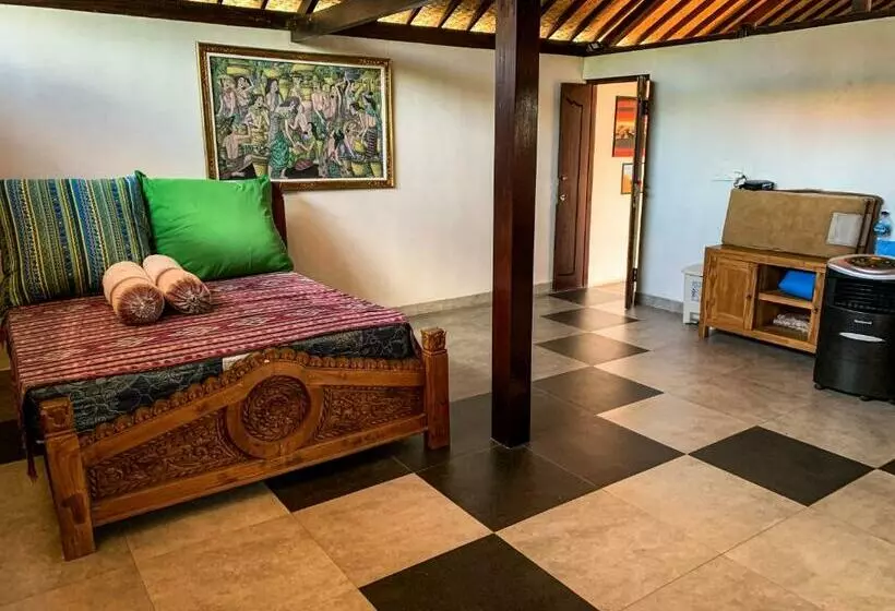 Retkeilymaja Capung Guesthouse