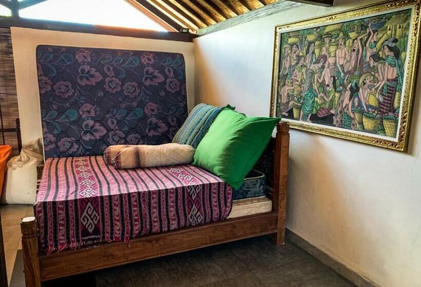 הוסטל Capung Guesthouse