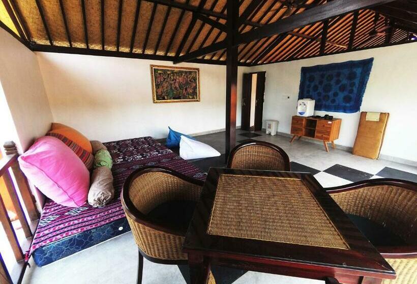 הוסטל Capung Guesthouse