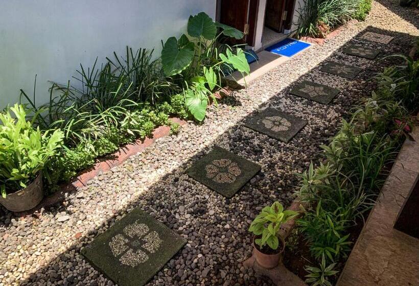 הוסטל Capung Guesthouse