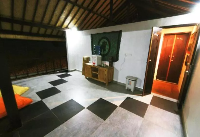 Retkeilymaja Capung Guesthouse