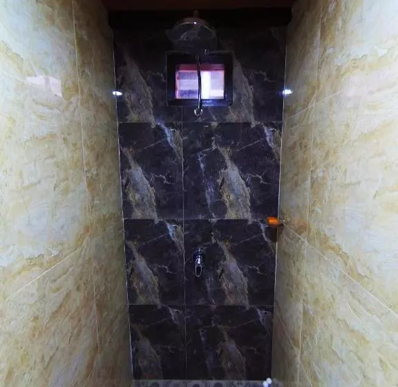 Retkeilymaja Capung Guesthouse